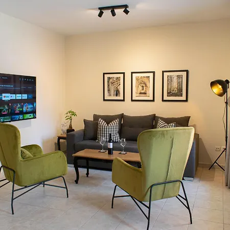 펜션 Alba Spacious Maisonette *