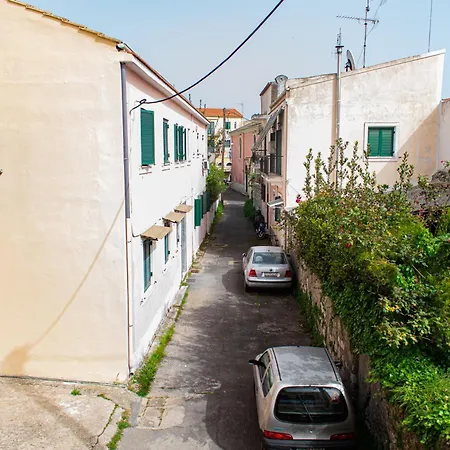 Alba Spacious Maisonette Holiday home *