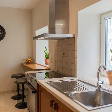 Alba Spacious Maisonette Holiday home