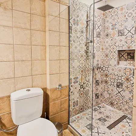 Alba Spacious Maisonette 度假居 *