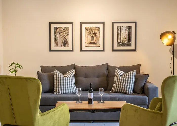 Alba Spacious Maisonette Ferienhaus