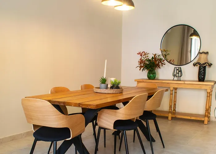Alba Spacious Maisonette